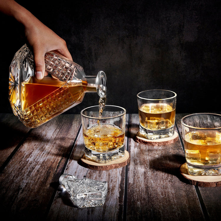 Whiskey Decanter - Triangle - 650ML — decanter pouring into glass