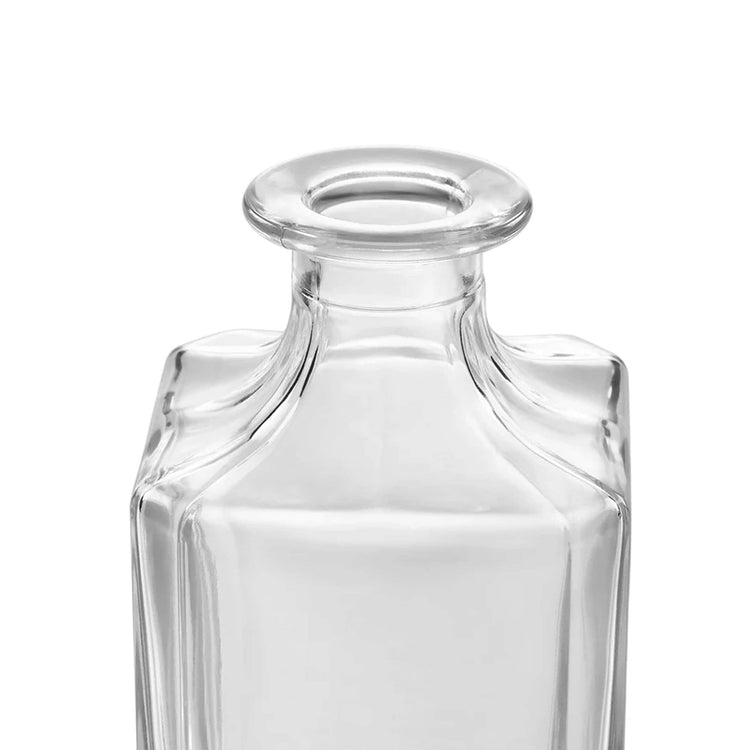 Square 750mL whiskey decanter 750mL neck