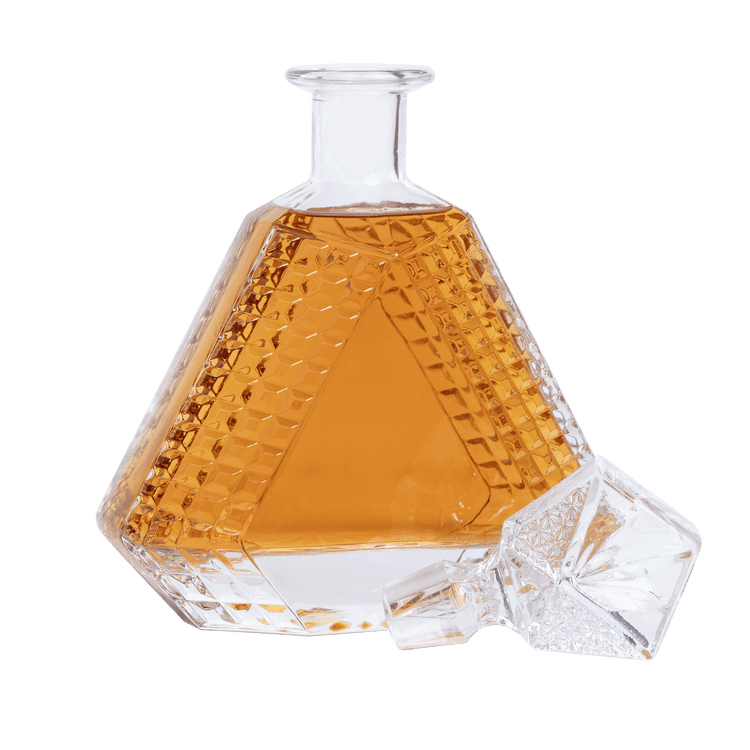Whiskey Decanter - Triangle - 650ML — TriangleforAi2