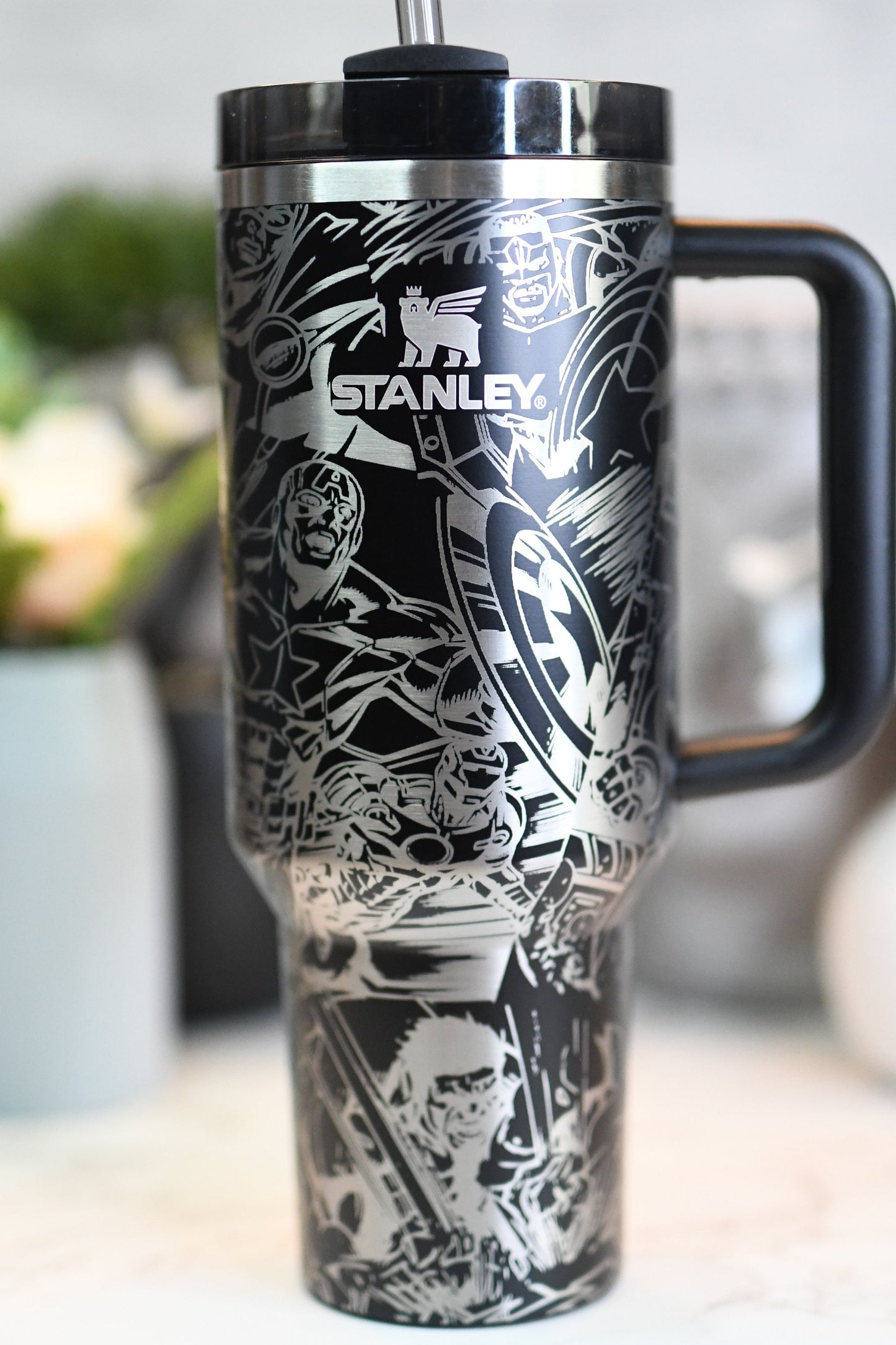 Stan Lee Stanley 30/40 oz Quencher Avengers
